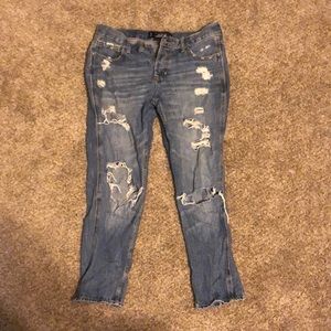 Hollister boyfriend jeans with rips